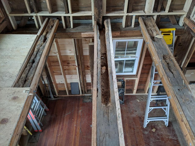 Top view of beams with center beam dugout