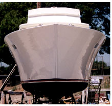 Sanzone, view of the bow in dry dock